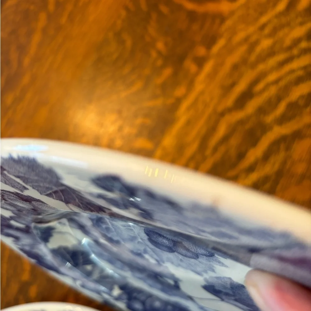 Quadrifoglio Ceramica La Primula Rimmed plates  Blue/White Grapes